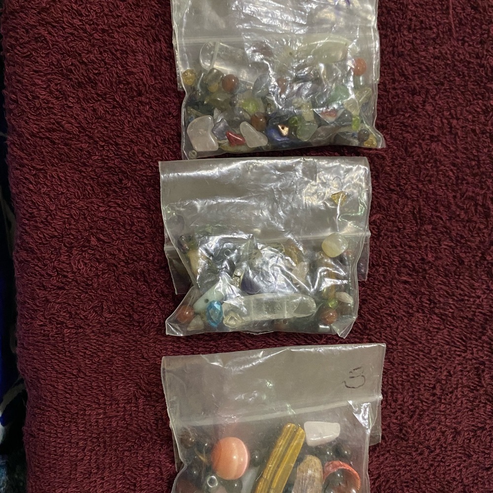 Crystal pieces for a bracelet